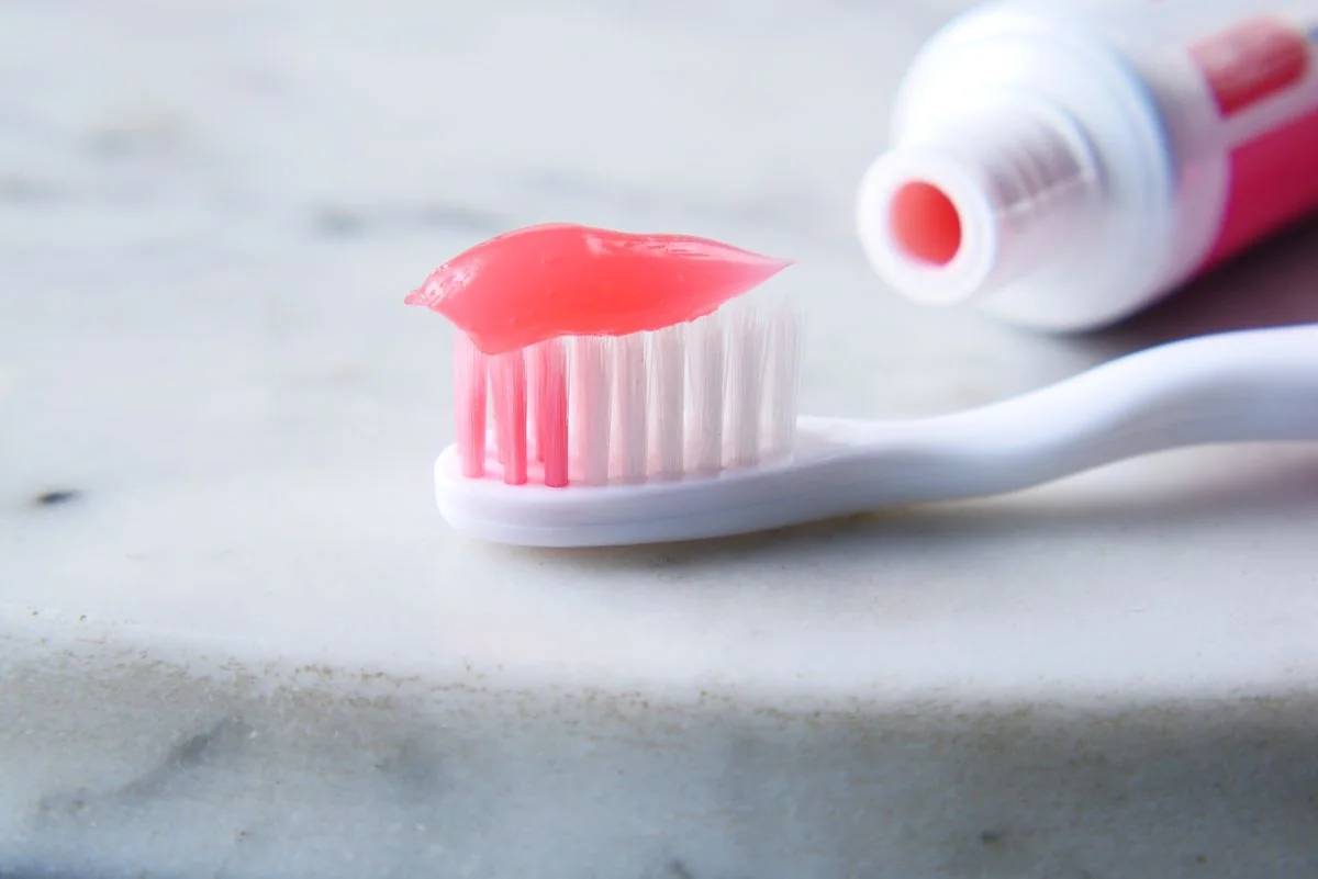 Toothpaste and toothbrush product still for the CEELIKE case study